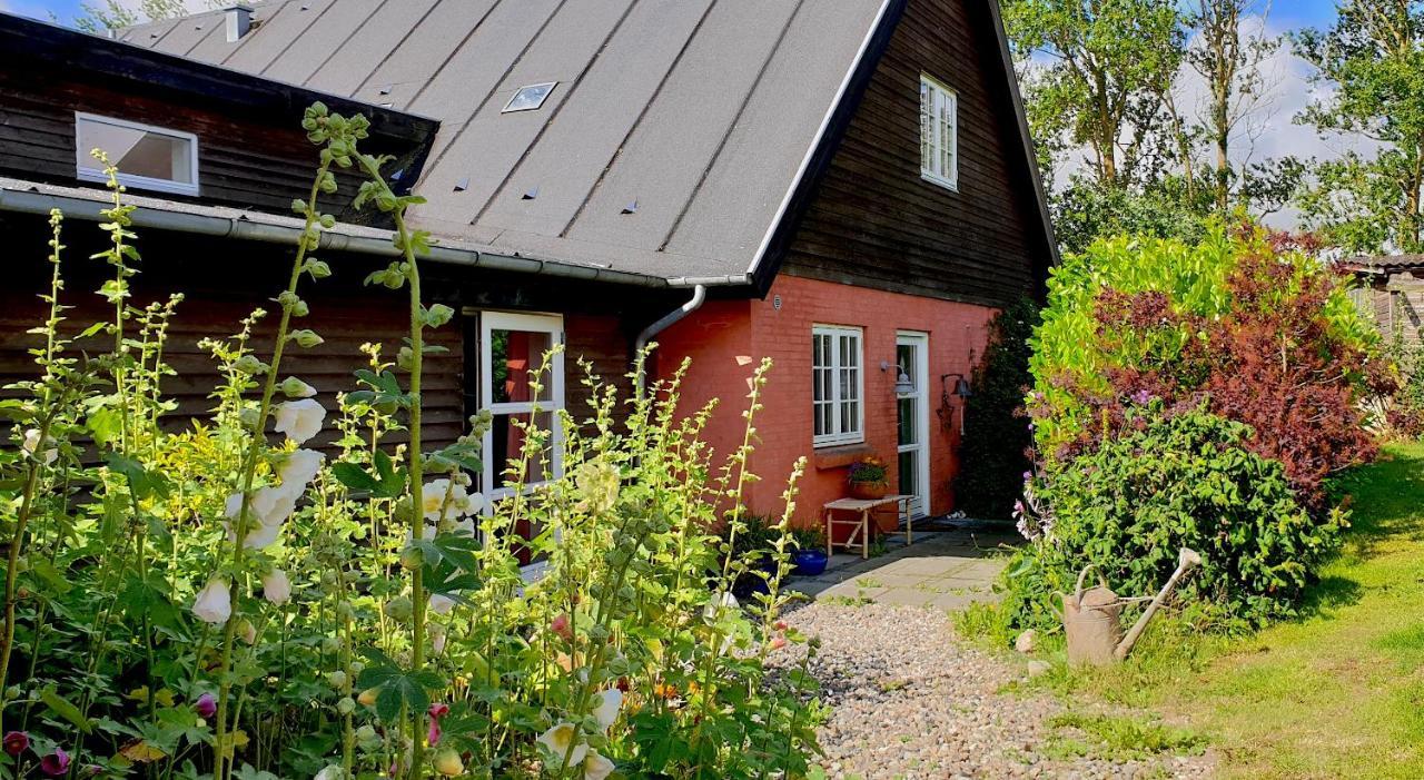 Farmors Hus Aparthotel Rude  Exteriör bild